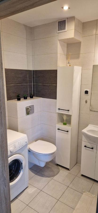 Cosy Apartment W Poblizu Tauron Arena Krasków Εξωτερικό φωτογραφία